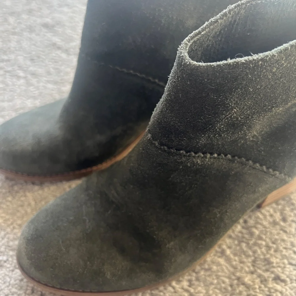 Toms Olive Green Suede Ankle Booties